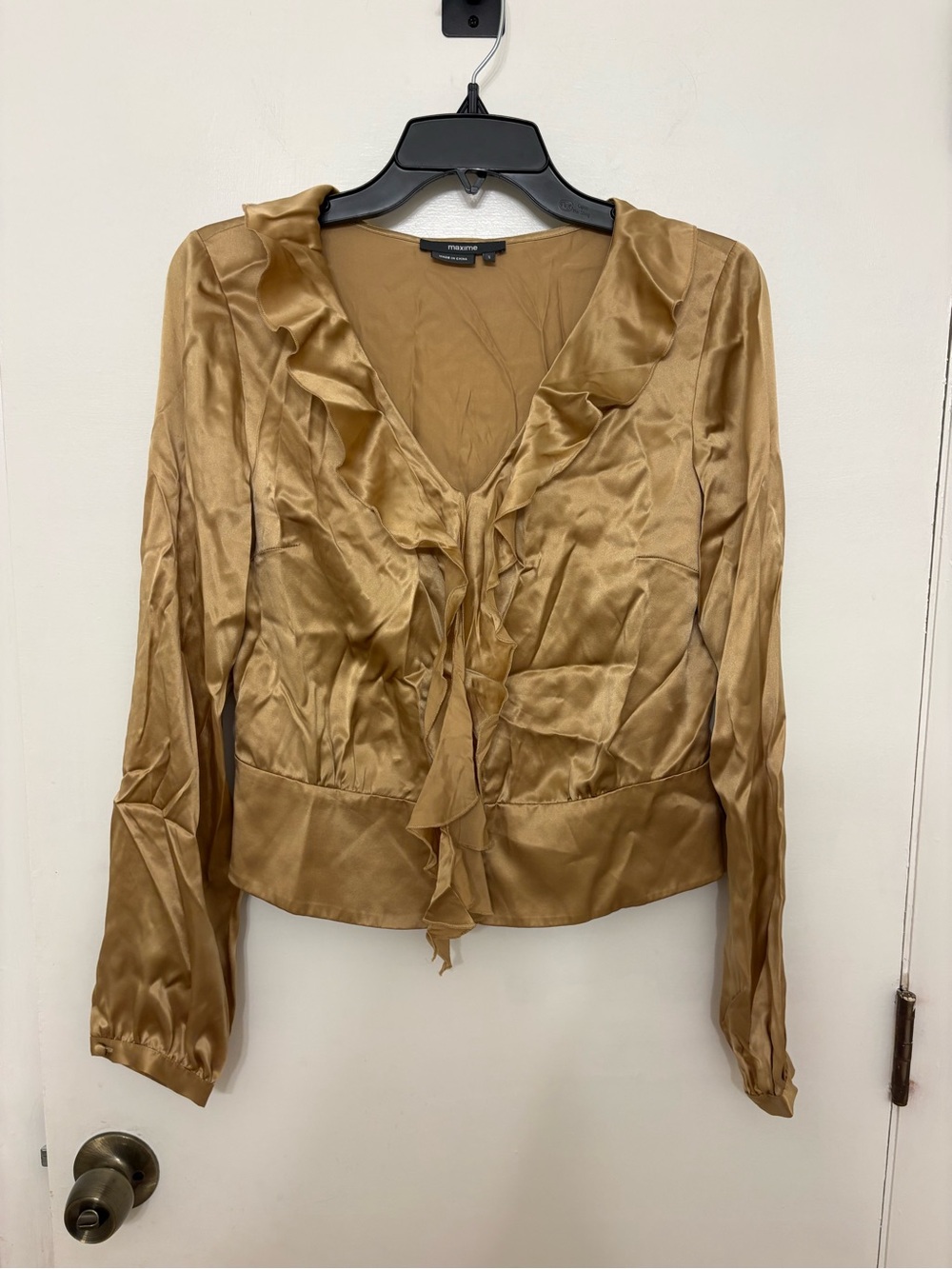 Maxime by BCBGMAXAZRIA Gold 100% Silk Ruffle V-Neck Blouse Top Size S